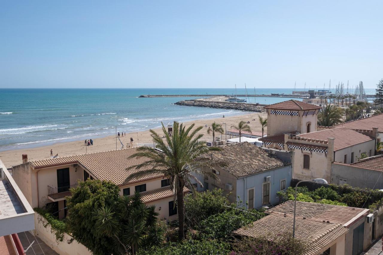 Archimede, Appartamento Con Vista In Centro A Marina Di Ragusa Exterior foto