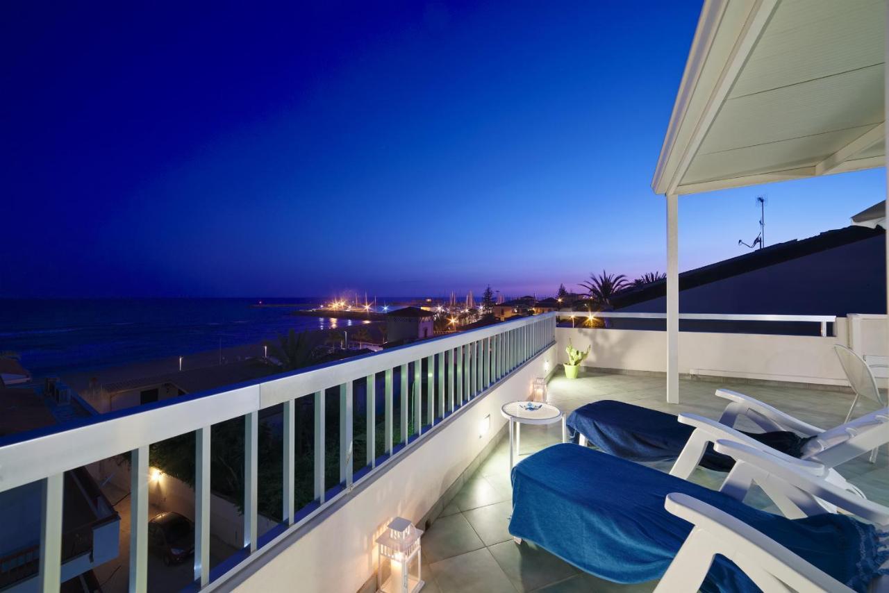 Archimede, Appartamento Con Vista In Centro A Marina Di Ragusa Exterior foto