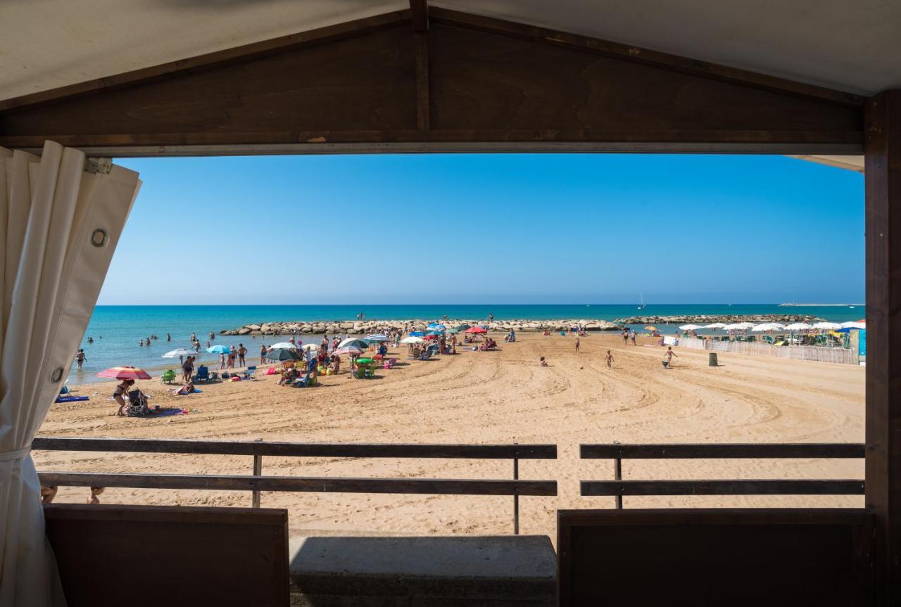 Archimede, Appartamento Con Vista In Centro A Marina Di Ragusa Exterior foto